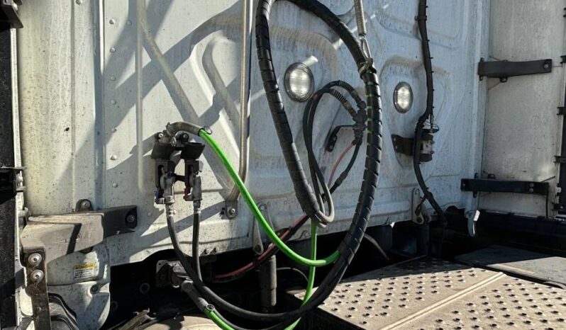 
								2020 Freightliner Cascadia TA Sleeper Truck Tractor Detroit full									