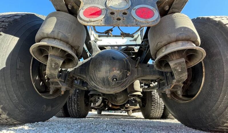 
								2020 Freightliner Cascadia TA Sleeper Truck Tractor Detroit full									