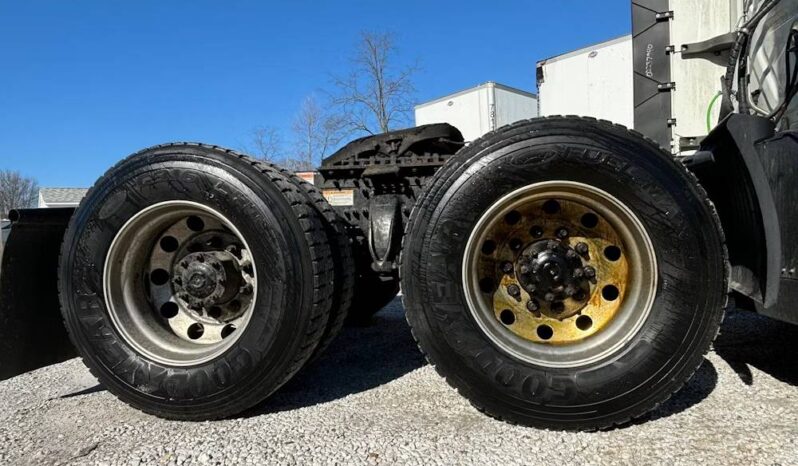 
								2020 Freightliner Cascadia TA Sleeper Truck Tractor Detroit full									