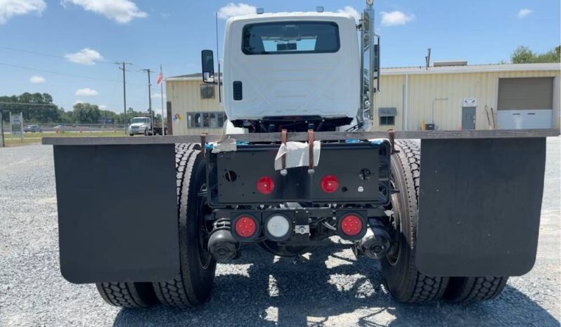 
								2025 International HX620 Day Cab Semi Truck Tractor Cummins full									