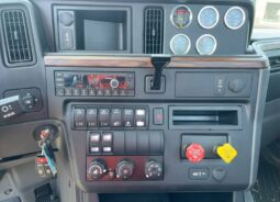 
										2025 International HX620 Day Cab Semi Truck Tractor Cummins full									