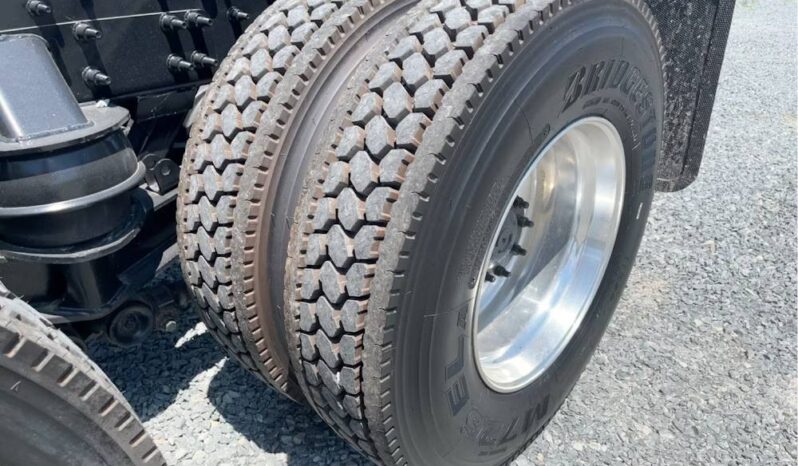 
								2025 International HX620 Day Cab Semi Truck Tractor Cummins full									