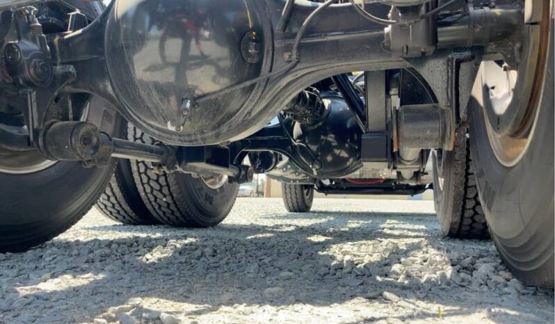 
								2025 International HX620 Day Cab Semi Truck Tractor Cummins full									