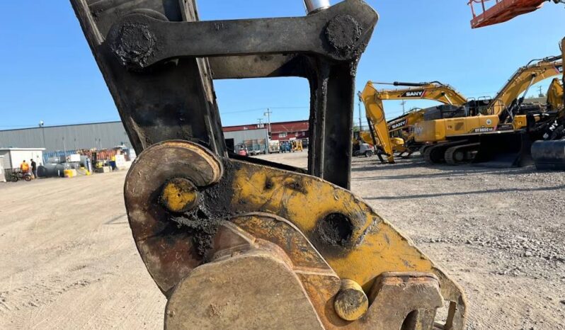 
								2017 John Deere 300G Hydraulic Excavator Enclosed Cab AC Aux Hyd Bucket full									