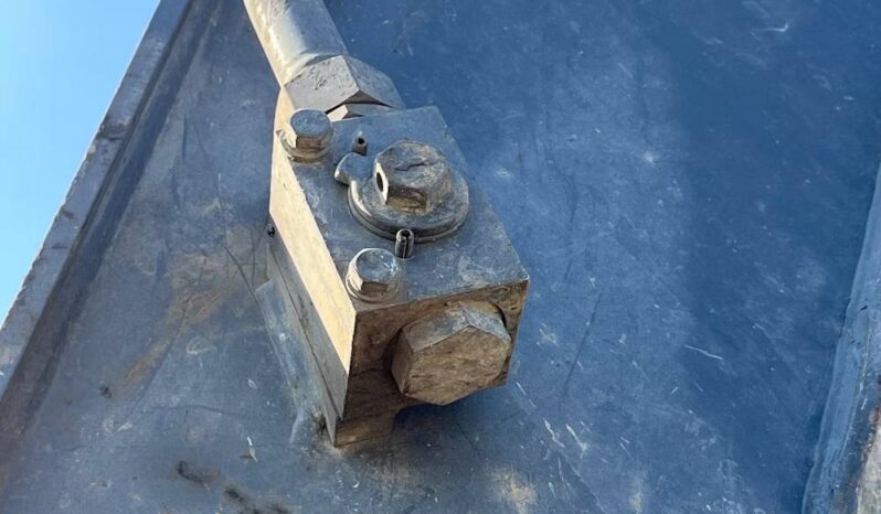 
								2017 John Deere 300G Hydraulic Excavator Enclosed Cab AC Aux Hyd Bucket full									