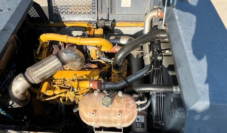 
								2017 John Deere 300G Hydraulic Excavator Enclosed Cab AC Aux Hyd Bucket full									