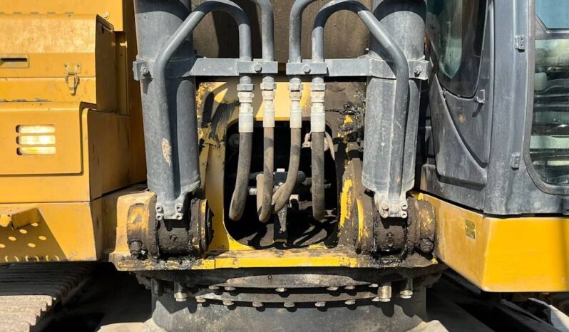 
								2017 John Deere 300G Hydraulic Excavator Enclosed Cab AC Aux Hyd Bucket full									