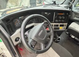 
										2020 Freightliner Cascadia TA Sleeper Truck Tractor Detroit full									