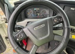 
										2020 Freightliner Cascadia TA Sleeper Truck Tractor Detroit full									