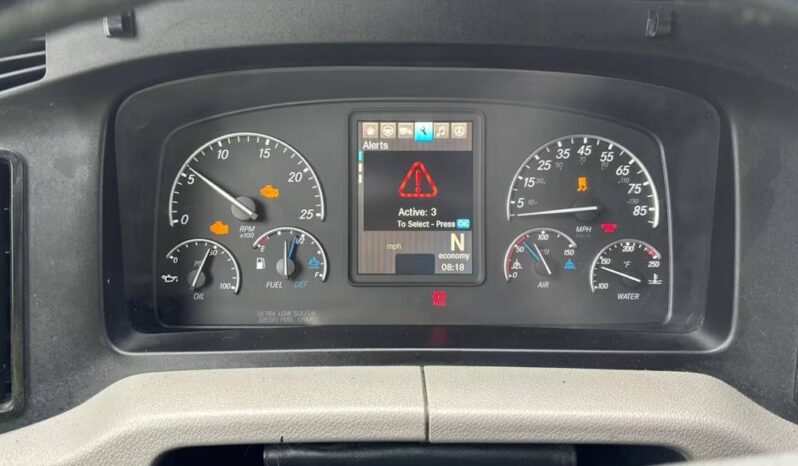 
								2020 Freightliner Cascadia TA Sleeper Truck Tractor Detroit full									