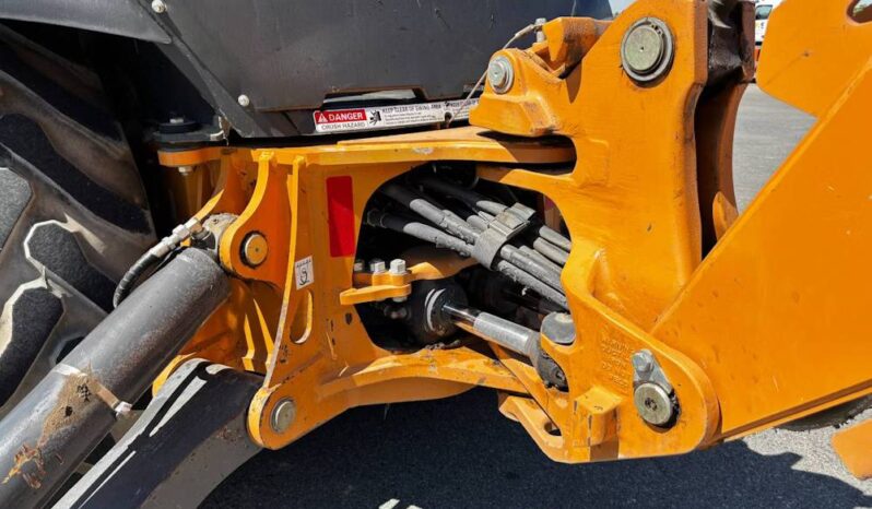 
								2022 Case 580N EP 4WD Backhoe Wheel Loader Tractor Excavating Bucket full									