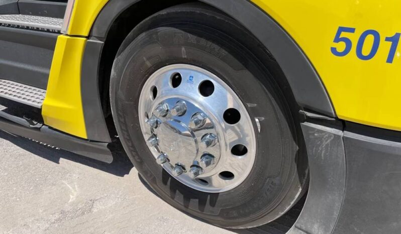 
								2024 Kenworth T680 TA Mid Roof Sleeper Truck Tractor Paccar MX-13 AT full									