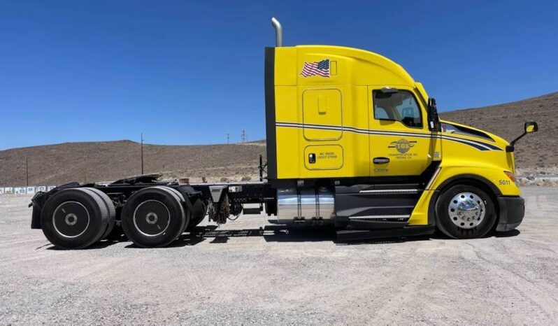 
								2024 Kenworth T680 TA Mid Roof Sleeper Truck Tractor Paccar MX-13 AT full									