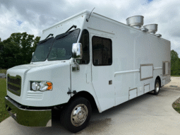 
										2023 Ford F59 Step Van Food Truck, 28′ full									