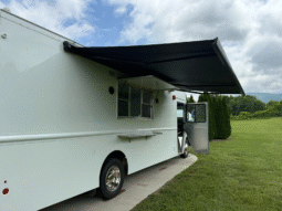 
										2023 Ford F59 Step Van Food Truck, 28′ full									