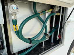 
										2023 Ford F59 Step Van Food Truck, 28′ full									